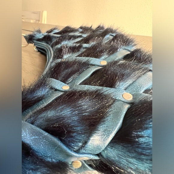 Matt & Nat fluffy blue purse, shoulder bag. - Picture 10 of 11